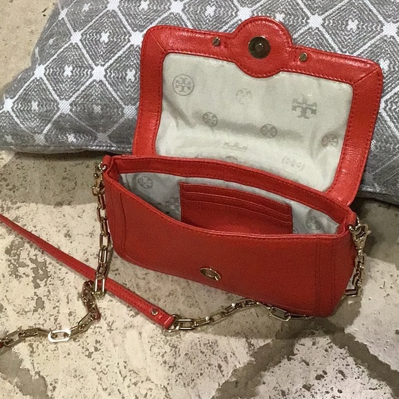 Tory Burch Cross Body Bag pebbled leather Red Smaller 9in. X 5in. approx. - Picture 8 of 15